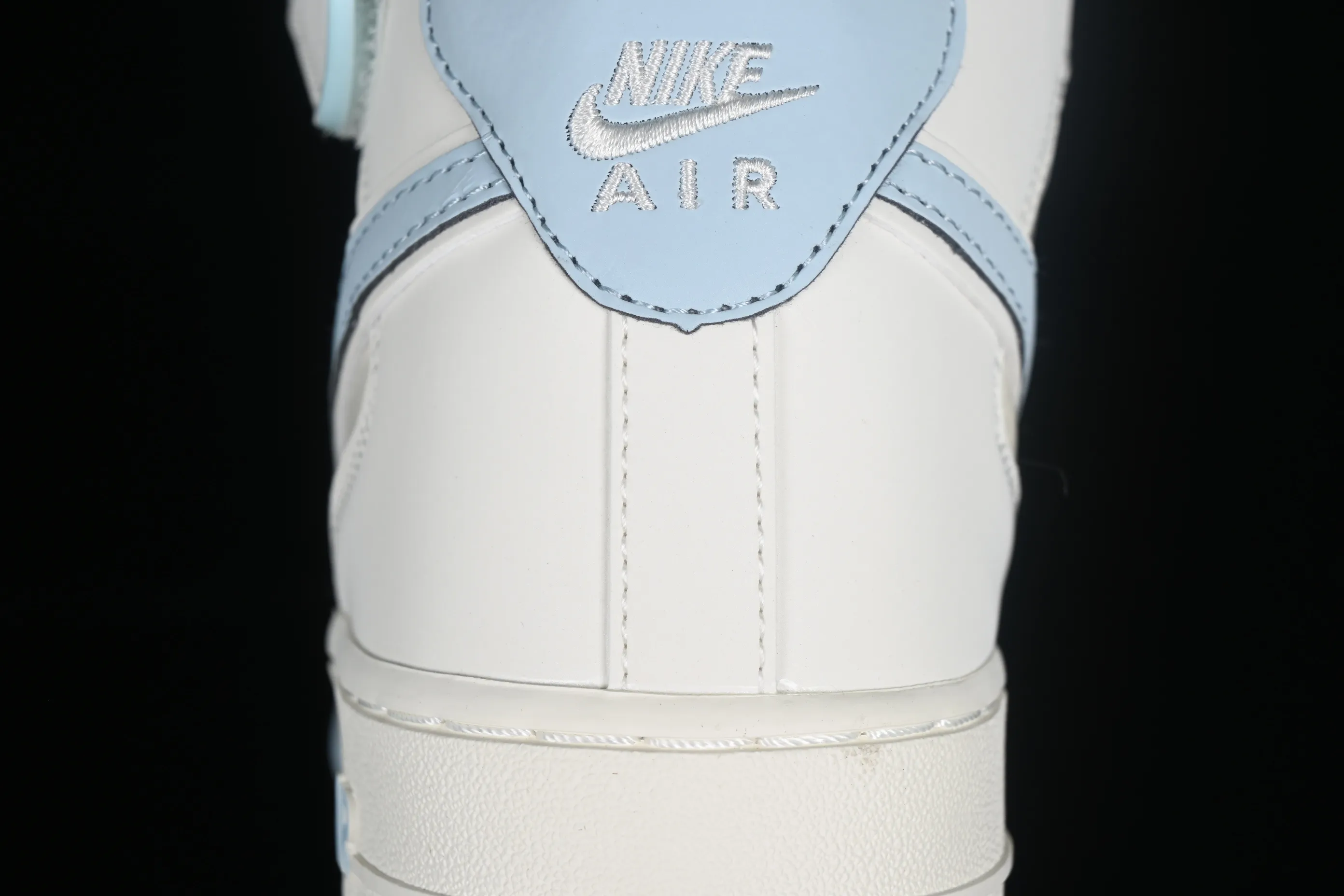 All Categories Nk Air Force 1 Air Force Series Nk Air Force 1 Mid Air Force Mid Nk Air Force 1'07 Mid Milan Hook Starry Air Force One Mid Casual Shoes SH0235-555
